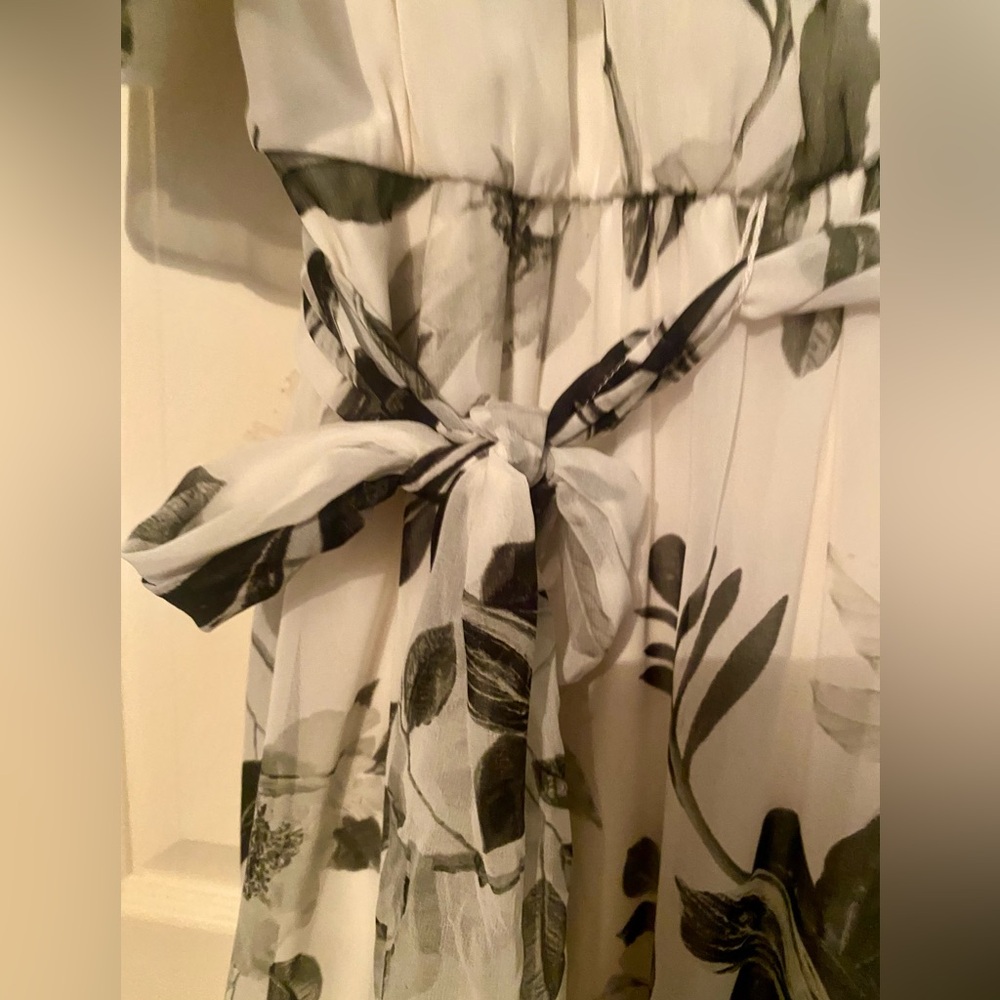 Calvin Klein black/white floral print cold shoulder maxi dress size 4 - Picture 5 of 11